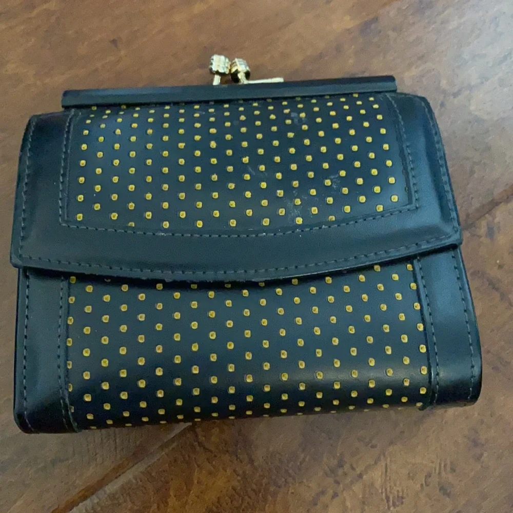 Dooney & Bourke Handbag & Wallet Duo